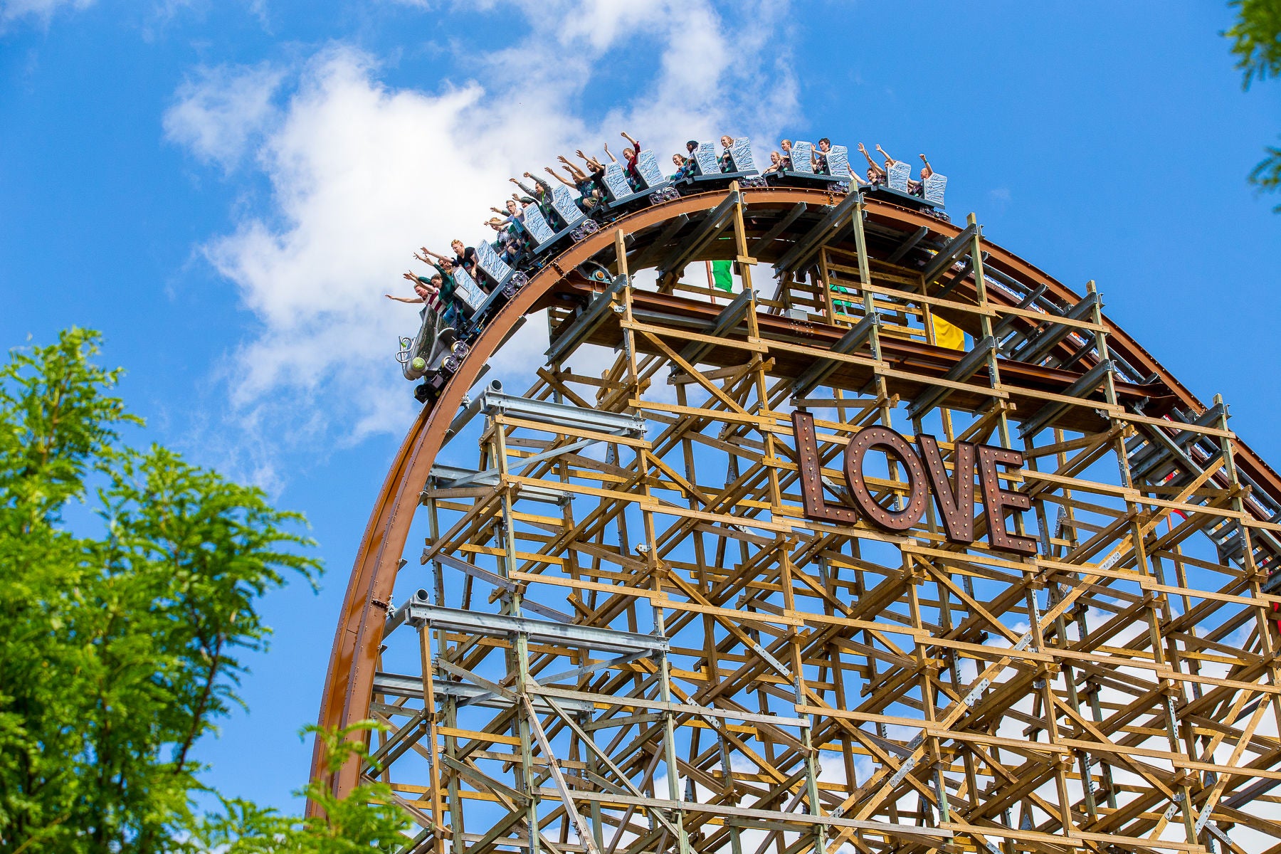 Taking the whole family for a ride on the UNTAMED roller coaster at Walibi Holland.